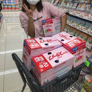 Sữa meiji 1-3 cho bé hộp sắt 800 giành cho bé từ 1-3 tuổi
