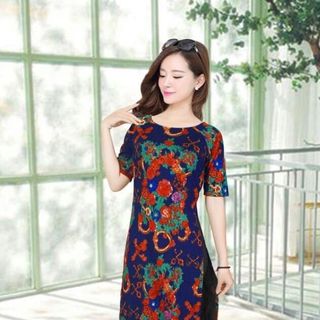 Áo dài cách tân gấm thun xanh đen họa tiết lạ mắt