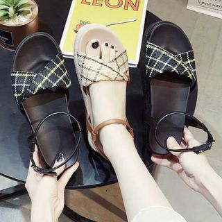 Giày sandal