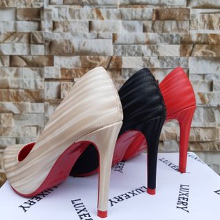 Cao gót sọc vằn 160k