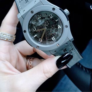 Đồng hồ nam Huplotk mạnh mẽ