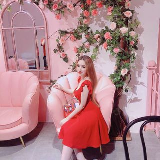 Đầm thời trang dành cho người phụ nữ đẹp