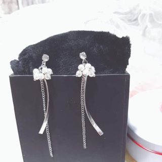 Bông tai lộn xộn các mẫu quảng châu