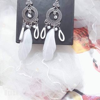 Bông tai lộn xộn các mẫu quảng châu