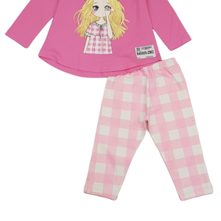940505-ZM1- BBG cotton dài tay quần kẻ in cô gái hồng đậmsize bé 1-7/ri7/t7a/3