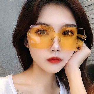Kính nữ tràn viền sang trọng