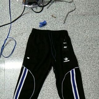 Quần dài thể thao 3 sọc