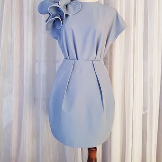 On MODE- SET VÁY THIẾT KẾ BUTTER-FLEUR