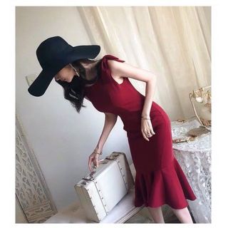 đầm body đuôi cá