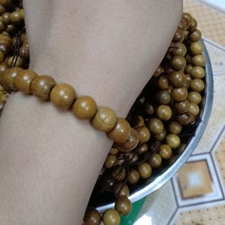 Vòng Tay Gỗ Bách Xanh 10mm