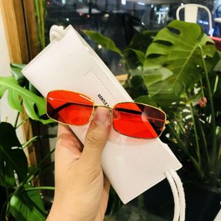 Kính hottrend gọng vuông