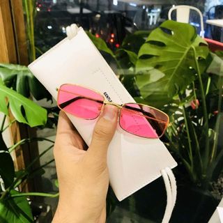 Kính hottrend gọng vuông
