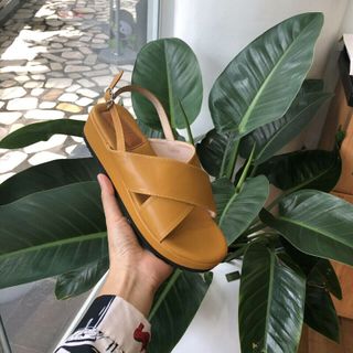 Giày Đế xuồng 2p quai chéo bọc mút nhẹ chân