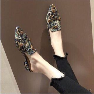 Dép sục
