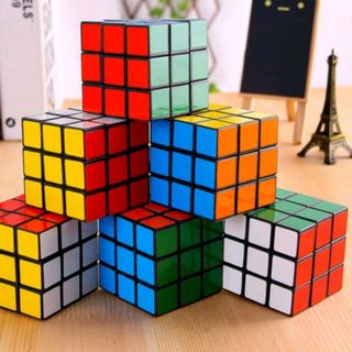 rubik đồ chơi xoay đượcrubik