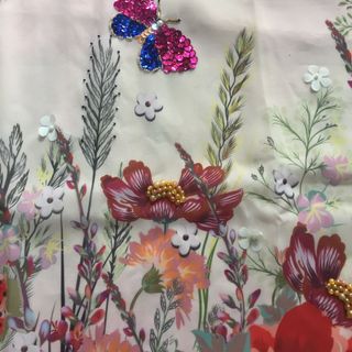 Áo dài organza kết cườm và kim sa sang trọng