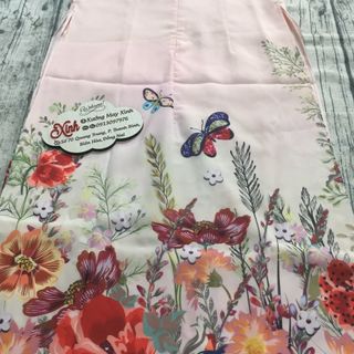 Áo dài organza kết cườm và kim sa sang trọng