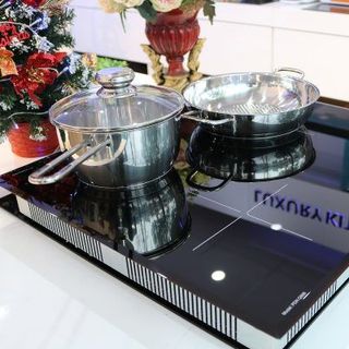 Bếp từ ba PEDINI PDN Q999