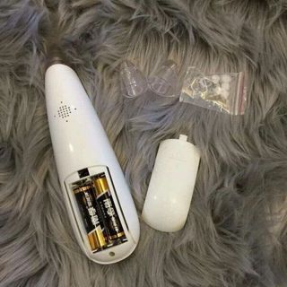 Máy hút mụn cầm tay nhỏ gọn thông minh