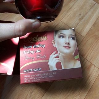 Kem dưỡng trắng da thông minh ovelem
