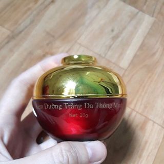 Kem dưỡng trắng da thông minh ovelem