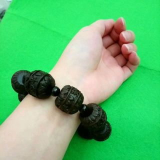 vòng tay gỗ cho nam