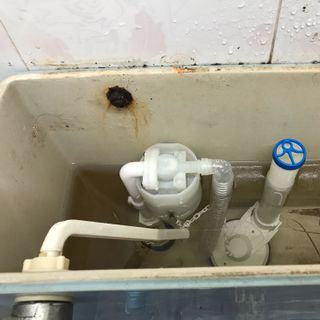 Phao cấp nước toilet thông minnh