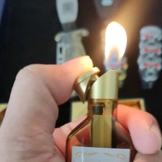 bật lửa hình kẹo sigumchai rượu