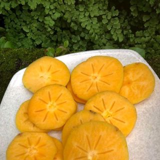hồng giòn Chín Nên