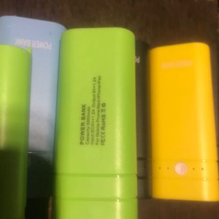 Sạc dự phòng 2 pin rời