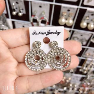 Bông tai Thái sát tai