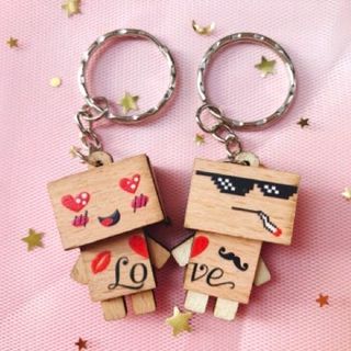 MÓC KHÓA NGƯỜI GỖ DANBO