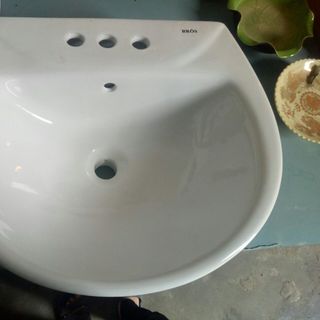 Chậu lavabo treo tường 3 lỗ hoặc 1 lỗ