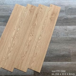 SÀN NHỰA CÓ KEO SẴN
