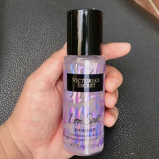 Xịt thơm nhủ body Toàn Thân Vic 75 mL