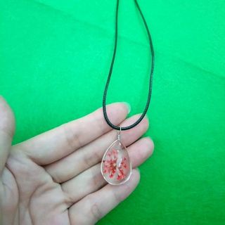 vòng cổ da mặt ép hoa khô thời trang đẹp