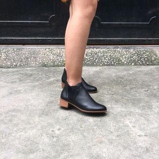 Boot xỏ thun 2 bên dễ đi