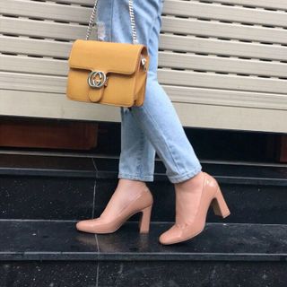 Giày cao gót đẹp sang trọng