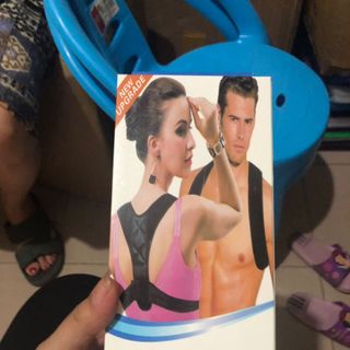 Đai chống Gù lưng bản tiếng anh