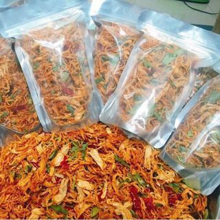 Khô gà lá chanh nhà làm