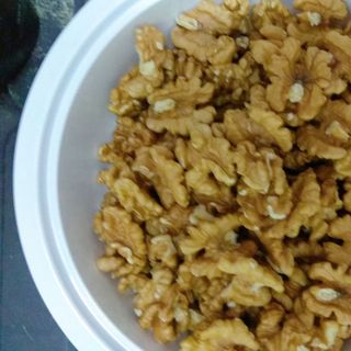 Nhân óc chó vàng giá sỉ