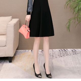 Đâm công sở