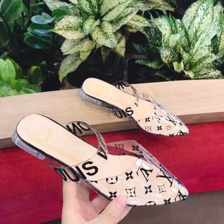 Dép sục Meka