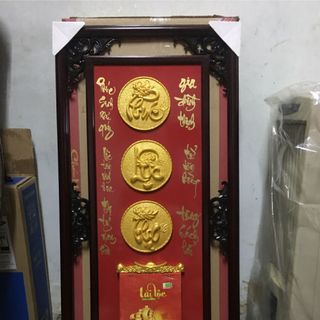 Lịch gỗ phù điêu cao cấp nhủ vàng tặng 1 lốc lịch cao cấp