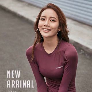 Aoa dài tay ami thể thao nữ