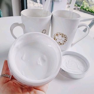 kem trắng da body lux