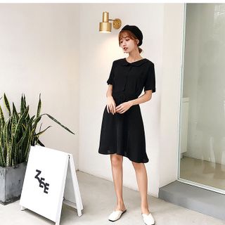 Đầm nữ kèm dây nịt đỏ và đen