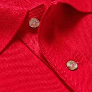 áo cá sấu màu đỏ tươi