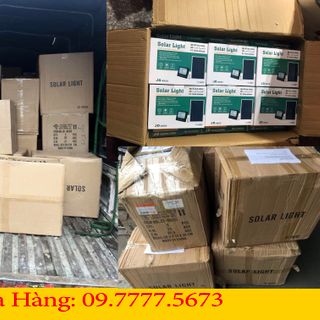 Đèn Năng Lượng Mặt Trời 40w đèn nhà kho, sân vườn, biệt thự