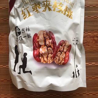 TÁO ĐỎ TÂN CƯƠNG KẸP NHÂN QUẢ ÓC CHÓ HẢO HẠNG